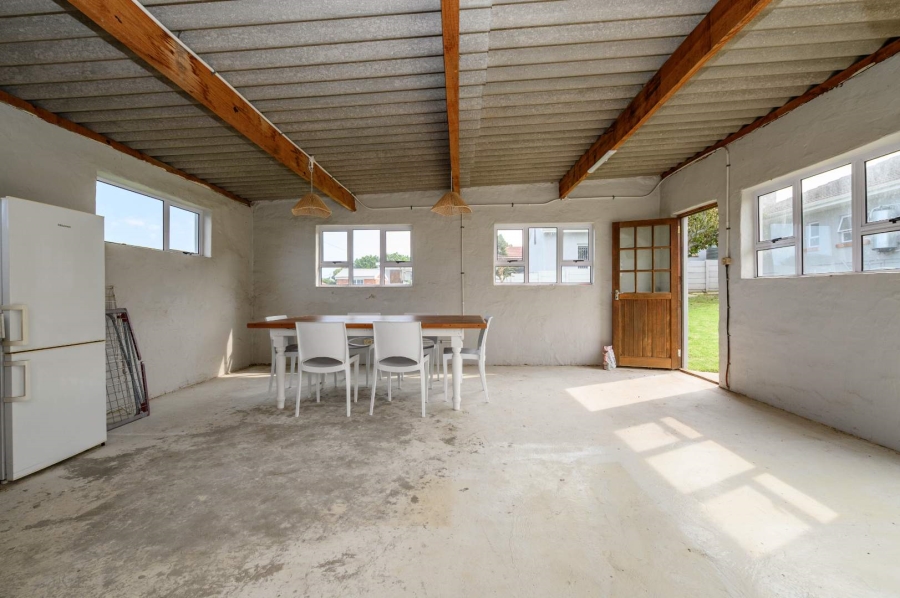 3 Bedroom Property for Sale in Perridgevale Eastern Cape